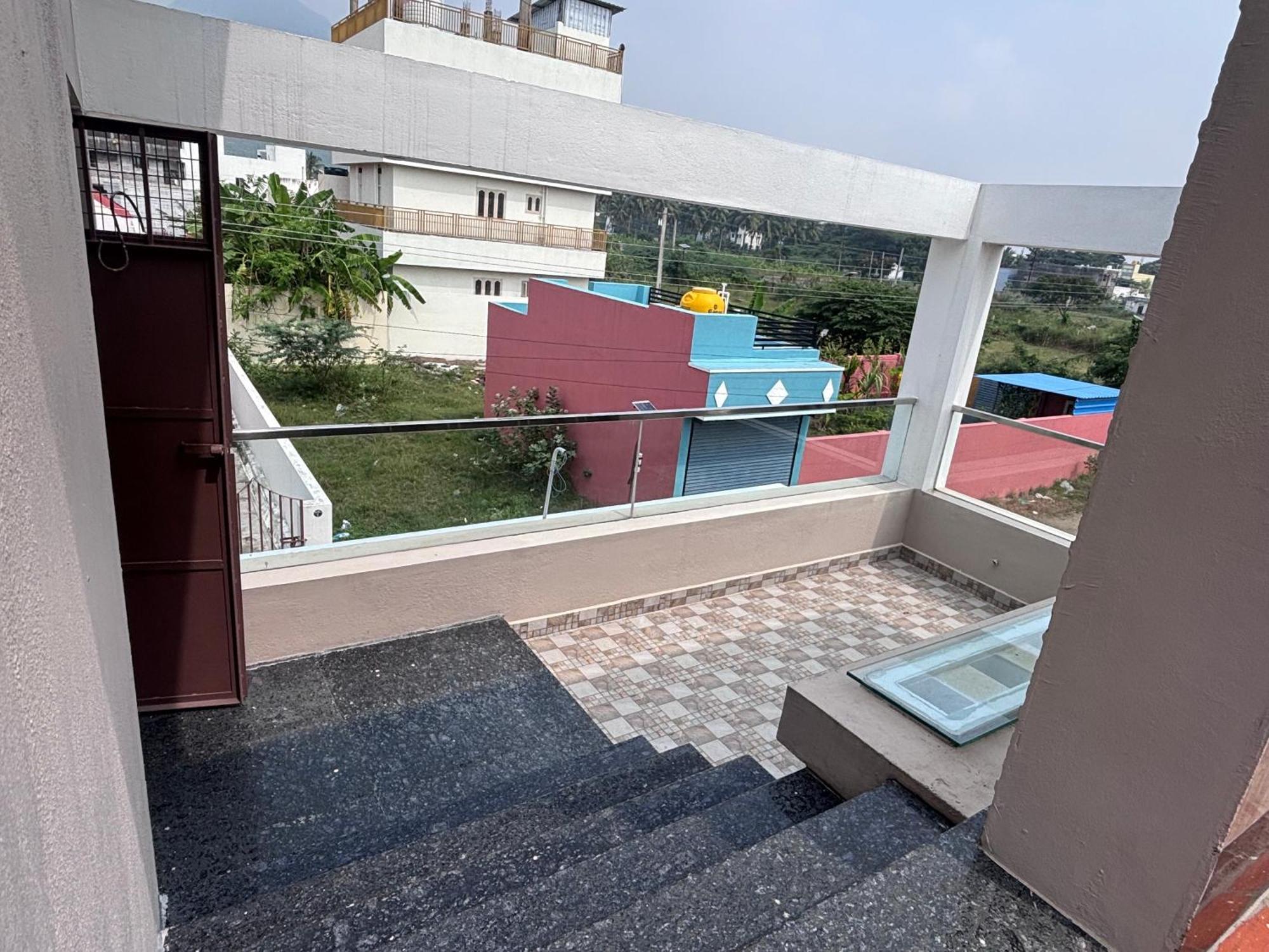 Jo'S Homestay Tiruvannāmalai Екстериор снимка